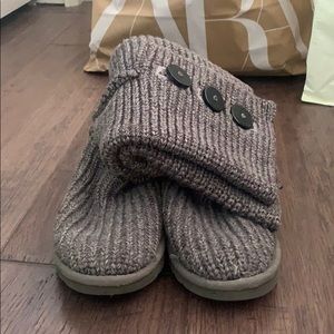 Grey knit Uggs